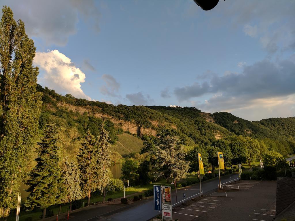 Ferienwohnung "Zum Klosterruinenblick" Kröv Esterno foto